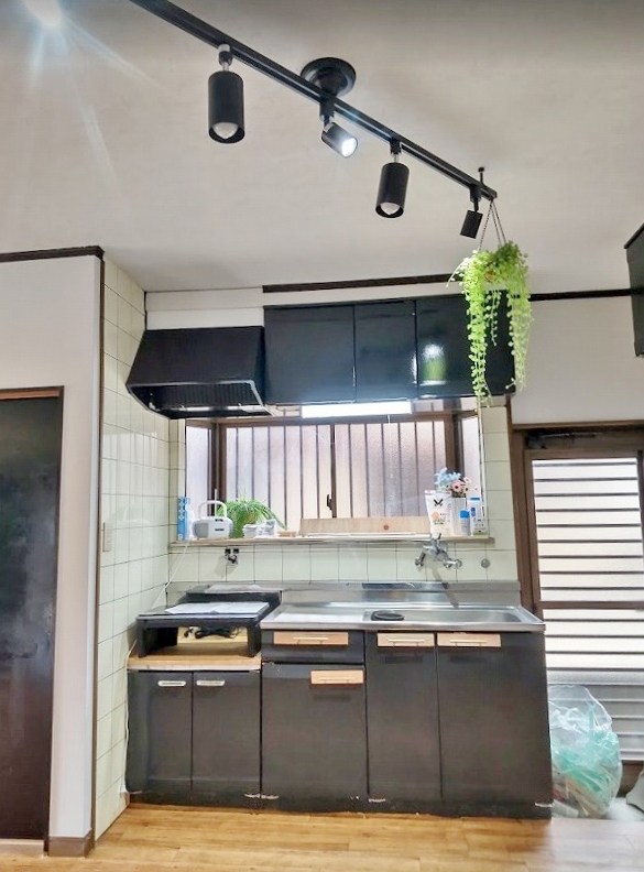 La Dolce Vita Yahata West Hills V（ラ・ドルチェ・ビータ ヤハタヒルズⅤ） キッチン