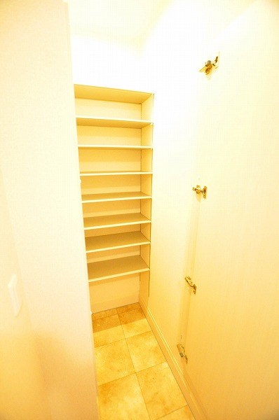 サニーイースト  玄関