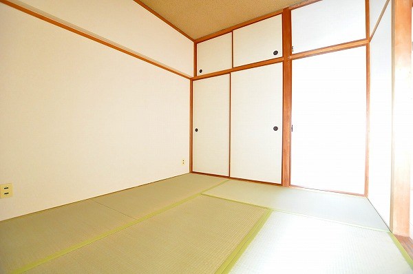 木本ビル ベッドルーム