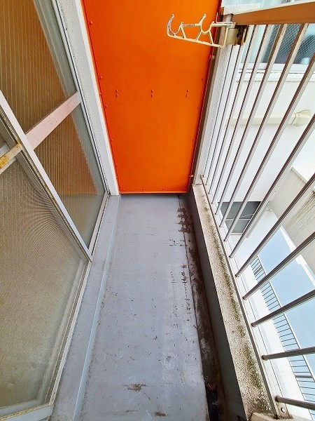 司城ビル ベランダ