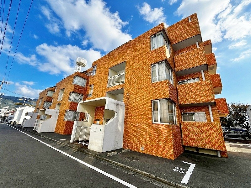 フェールブリエ片野 201号室 外観