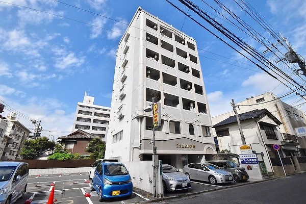 日之出ビル黄金 303号室 外観