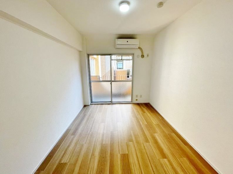 レジデンス馬借 リビング