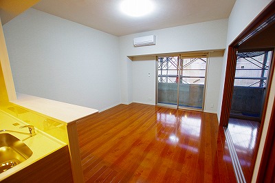 フォーストリングス竪町 リビング