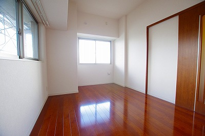 フォーストリングス竪町 ベッドルーム