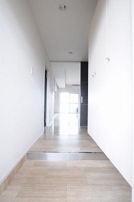 Ｓ－ＦＯＲＴ小倉 玄関