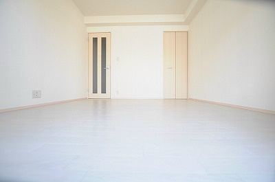 AZURE日明(アジュール日明) ベッドルーム