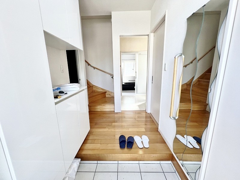 吉志新町3丁目戸建て 玄関