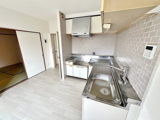 ホワイトキャッスル折尾  リビング