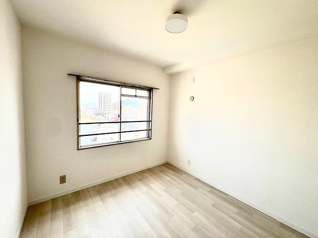 ホワイトキャッスル折尾  ベッドルーム