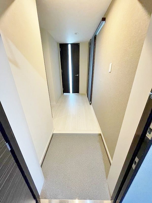 内山神岳ビル 玄関