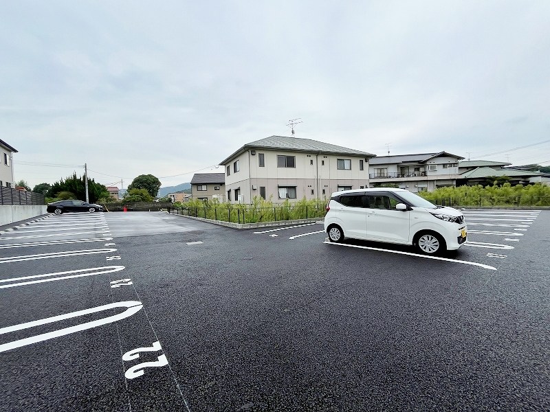 カーサ・リブラ 駐車場