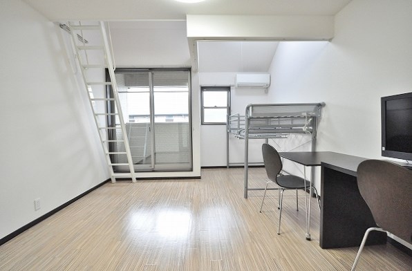 MOON下到津Ｄ棟 リビング