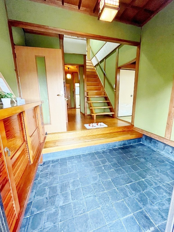 企救丘一丁目戸建 玄関