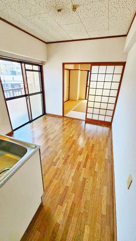 ギャラン小倉駅前ビル  リビング