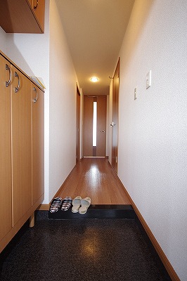 ボンヌール植田 玄関