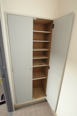 ディアス曽根　Ｂ棟 玄関