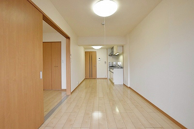 ラ・アヴェニール その他10