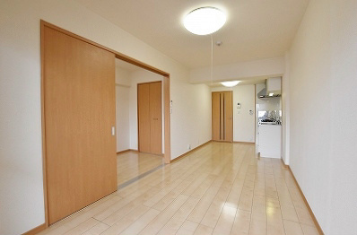 ラ・アヴェニール リビング