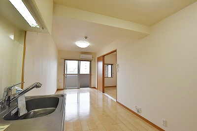 ラ・アヴェニール その他13