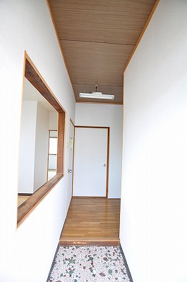 サウスタアパート 玄関