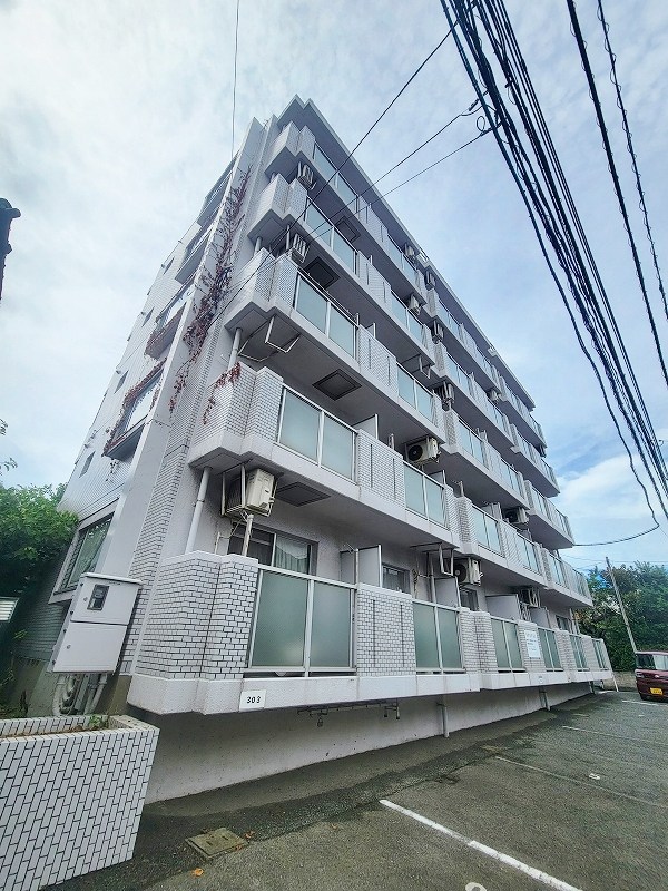 シャトレ下富野 203号室 外観