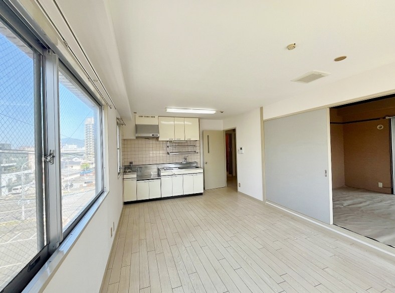 オブリックビル リビング