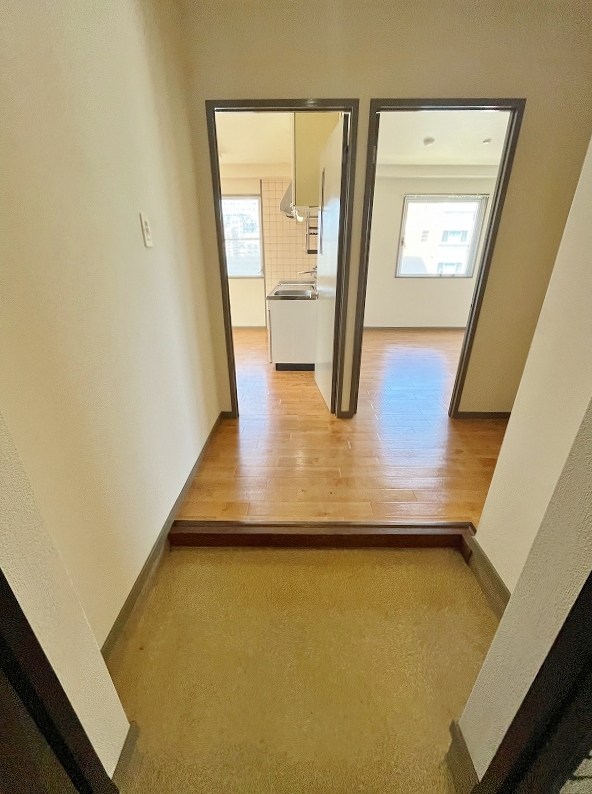 オブリックビル 玄関