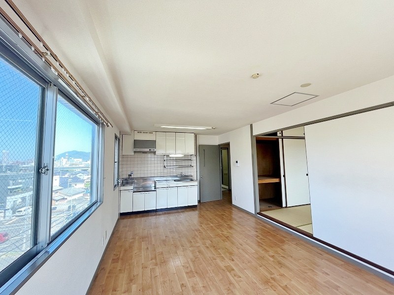 オブリックビル リビング