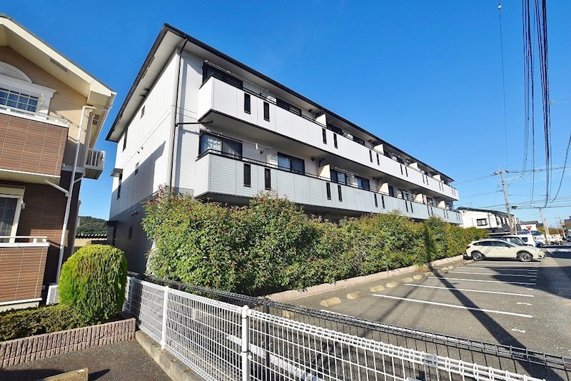 ギャランドラ徳力新町 105号室 外観