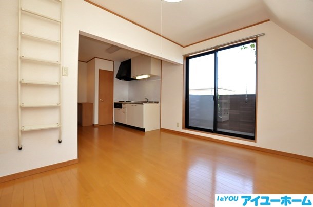 グッドライフ折尾  リビング