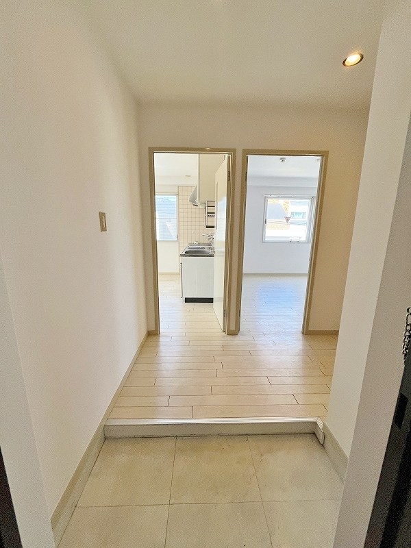 オブリックビル 玄関