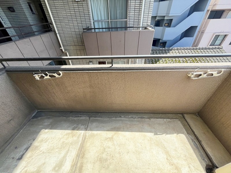 オブリックビル ベランダ