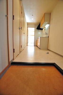 堺町センタービル 玄関