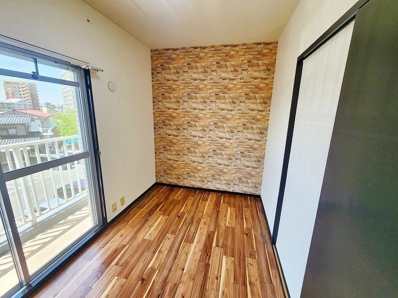 島名第五コーポ ベッドルーム