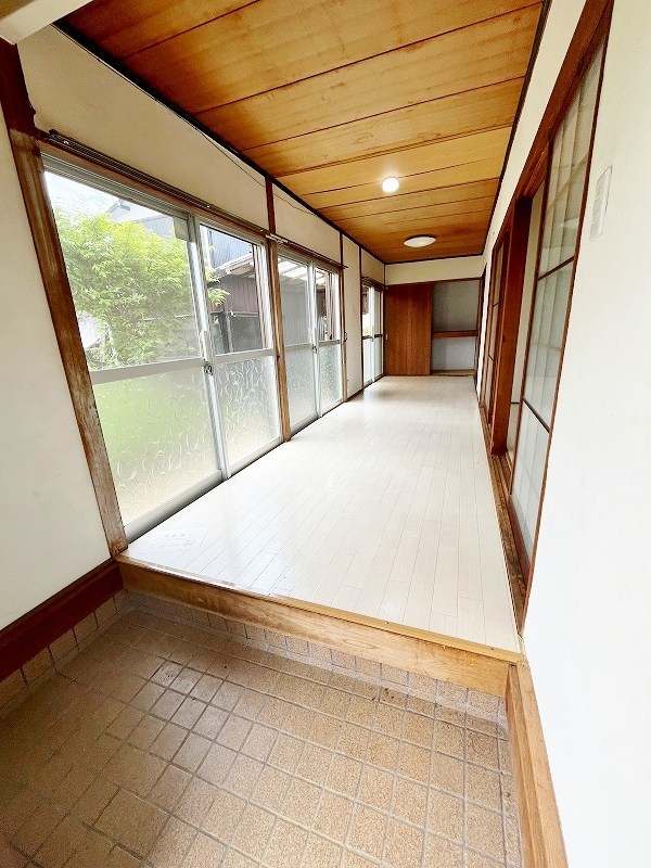 葛原元町戸建 玄関