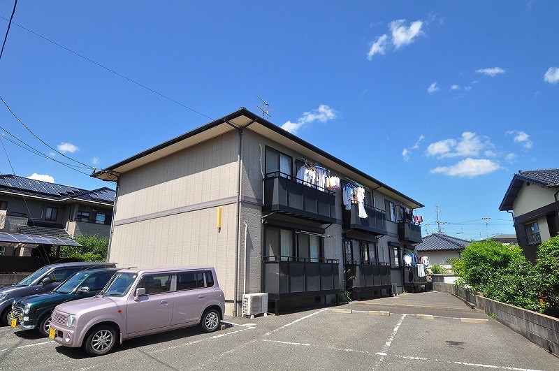 エトワール葛原  203号室 外観