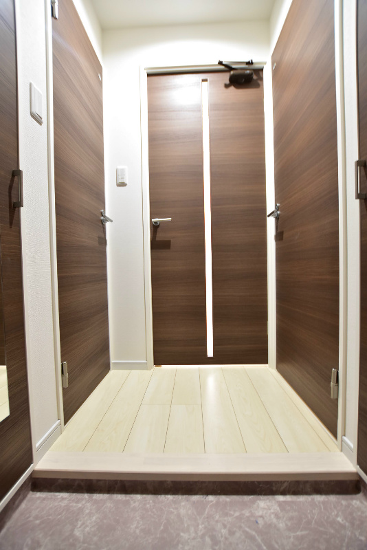 リュシオールレジデンス 玄関