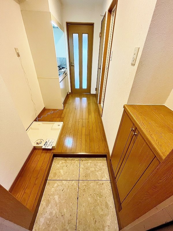 サニーライトビル 玄関