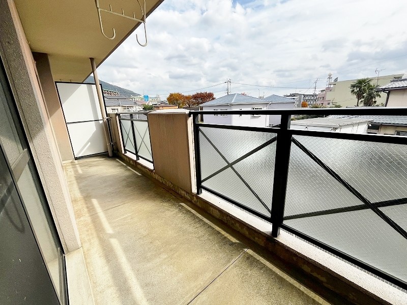 エルスール湯川参番館 ベランダ