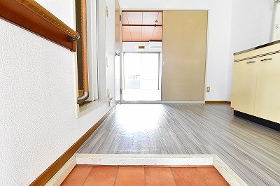 パナハイツカトレア 玄関