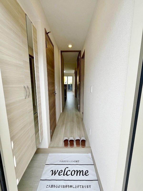 D-ROOM　N.T 玄関