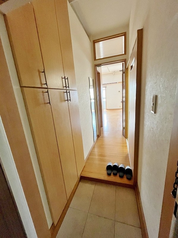 以和貴ビル 玄関