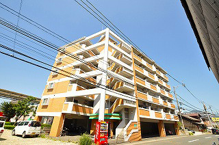 グランディール渡辺  506号室 外観