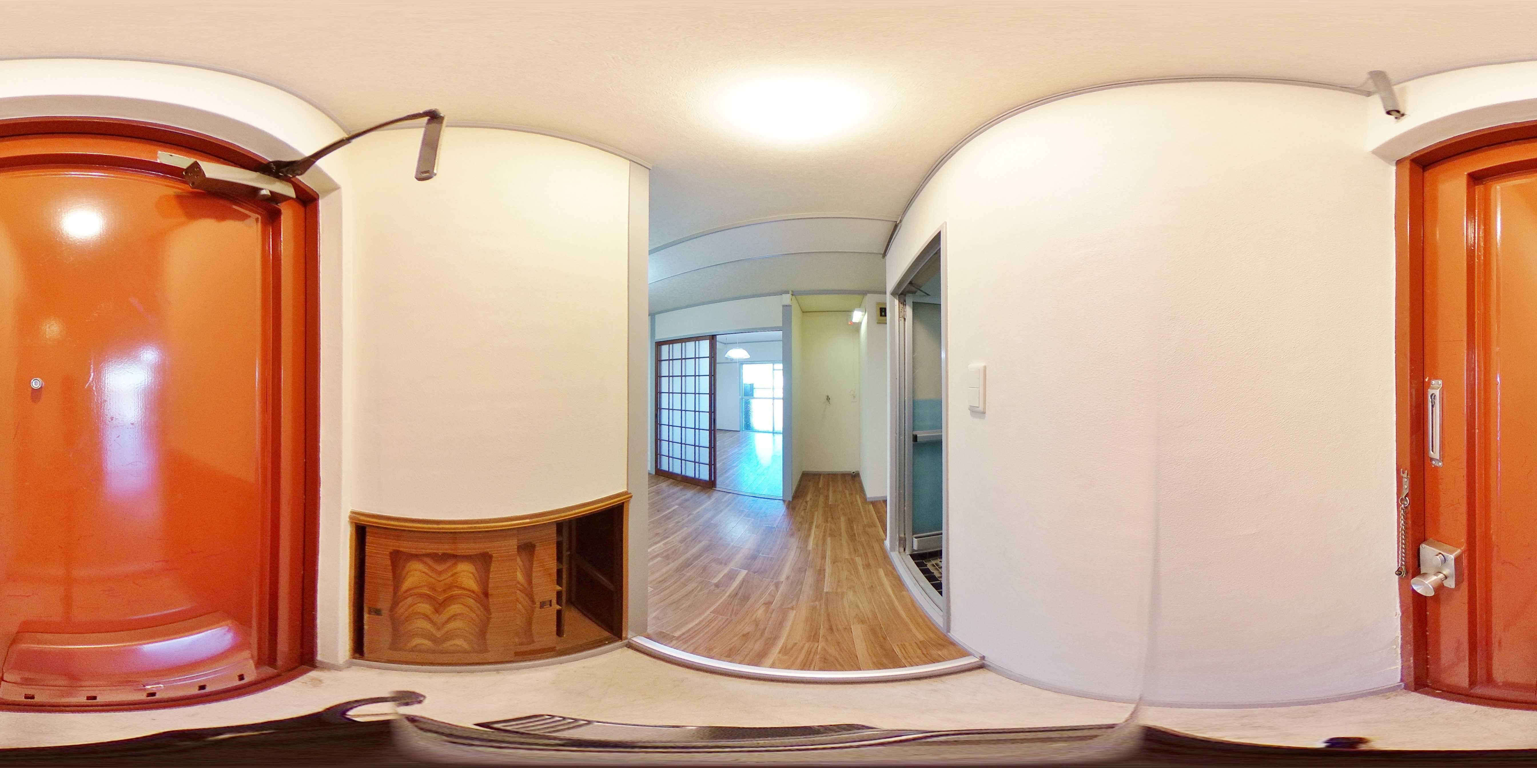 アリエス３６０ 玄関