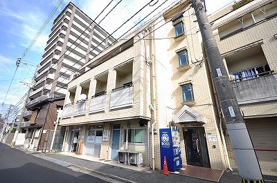 オリエンタル香春口 204号室 外観