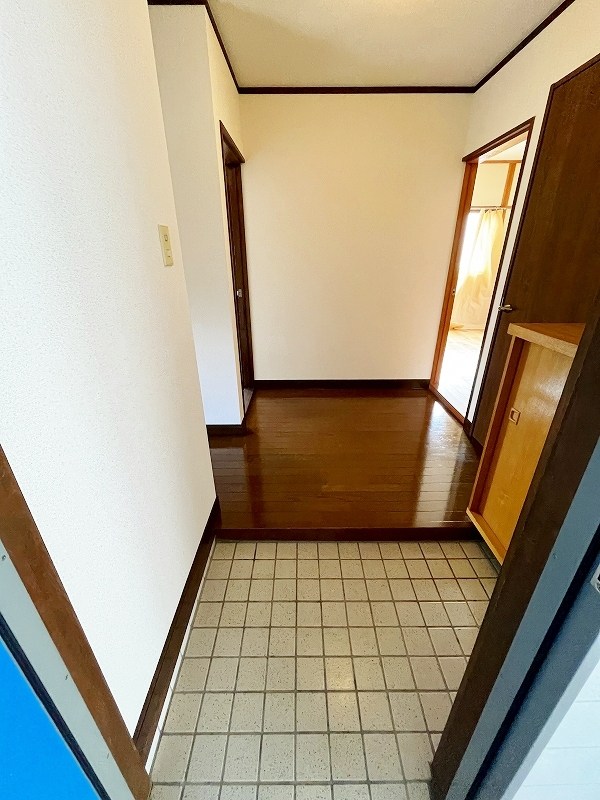 リラハイム 玄関