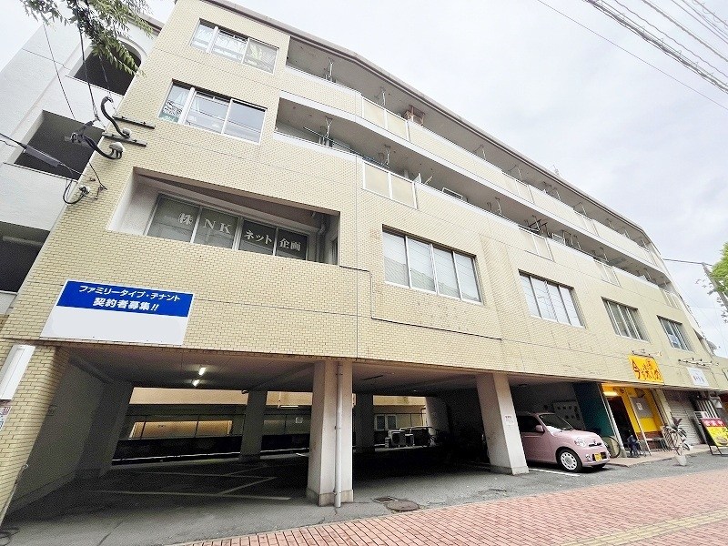 三ツ矢クレッシェンド北方 401号室 外観