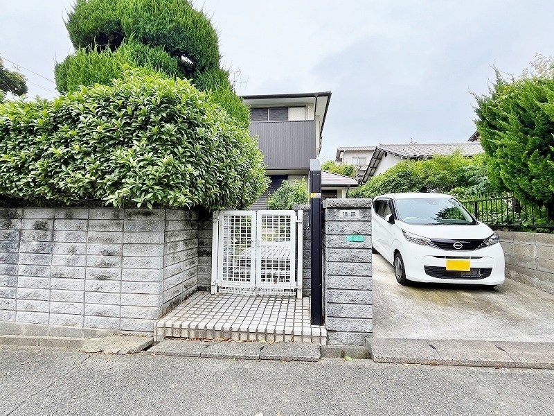 星和台一丁目戸建て その他外観1