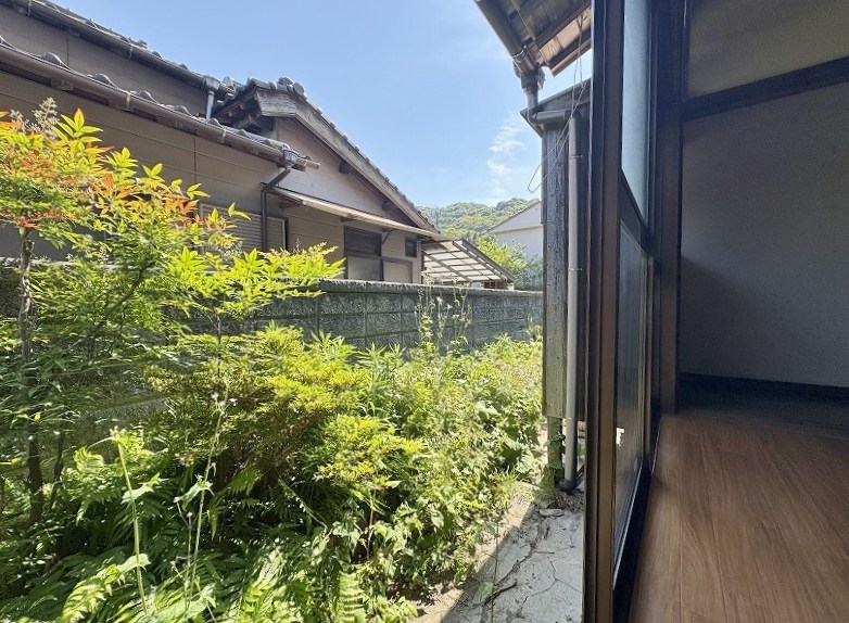 春日町戸建 ベランダ